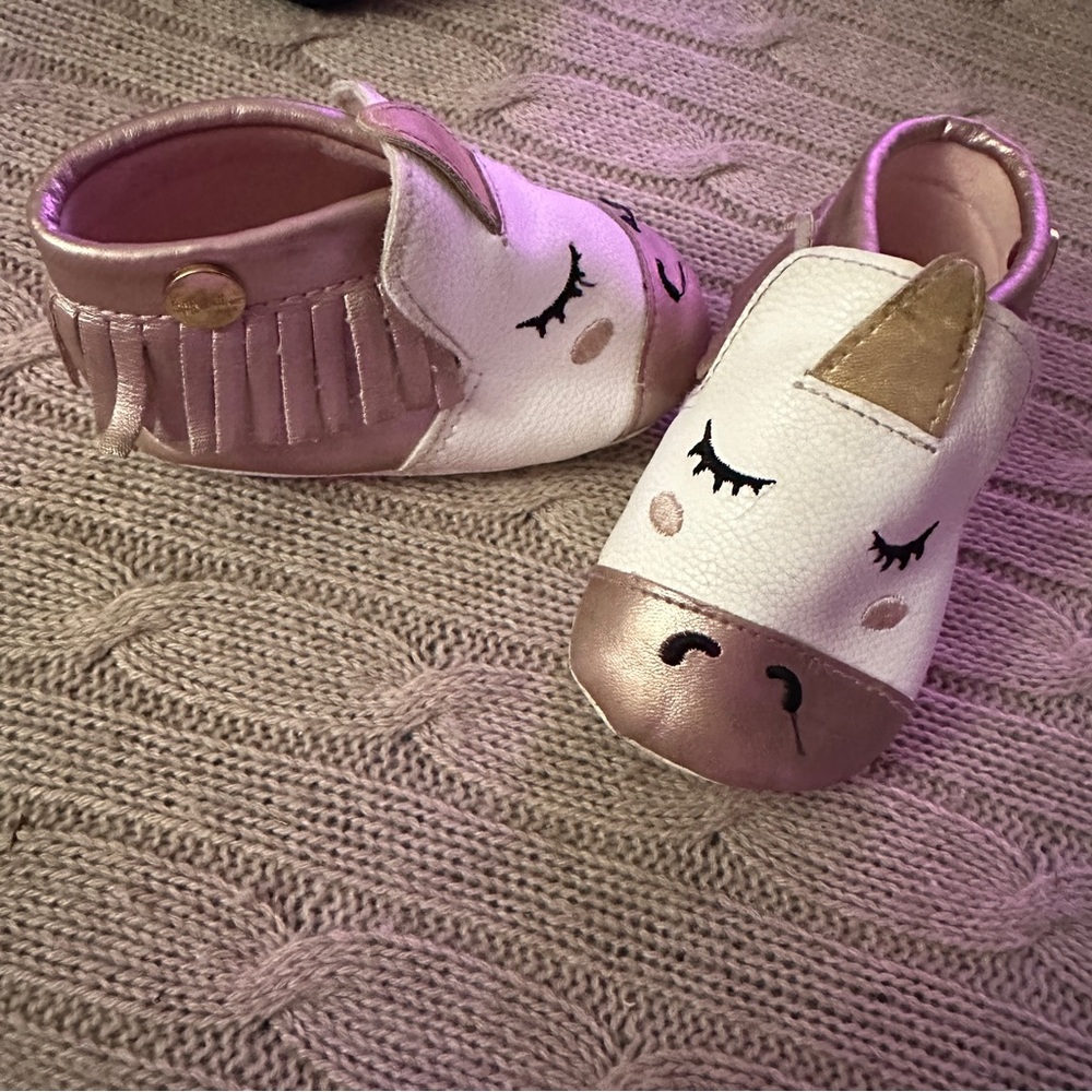 EUC 8pc Robeez/Zutano/Nicole Miller Baby Girl Soft Sole Shoe Bundle, Sizes 2-3 - Picture 3 of 10